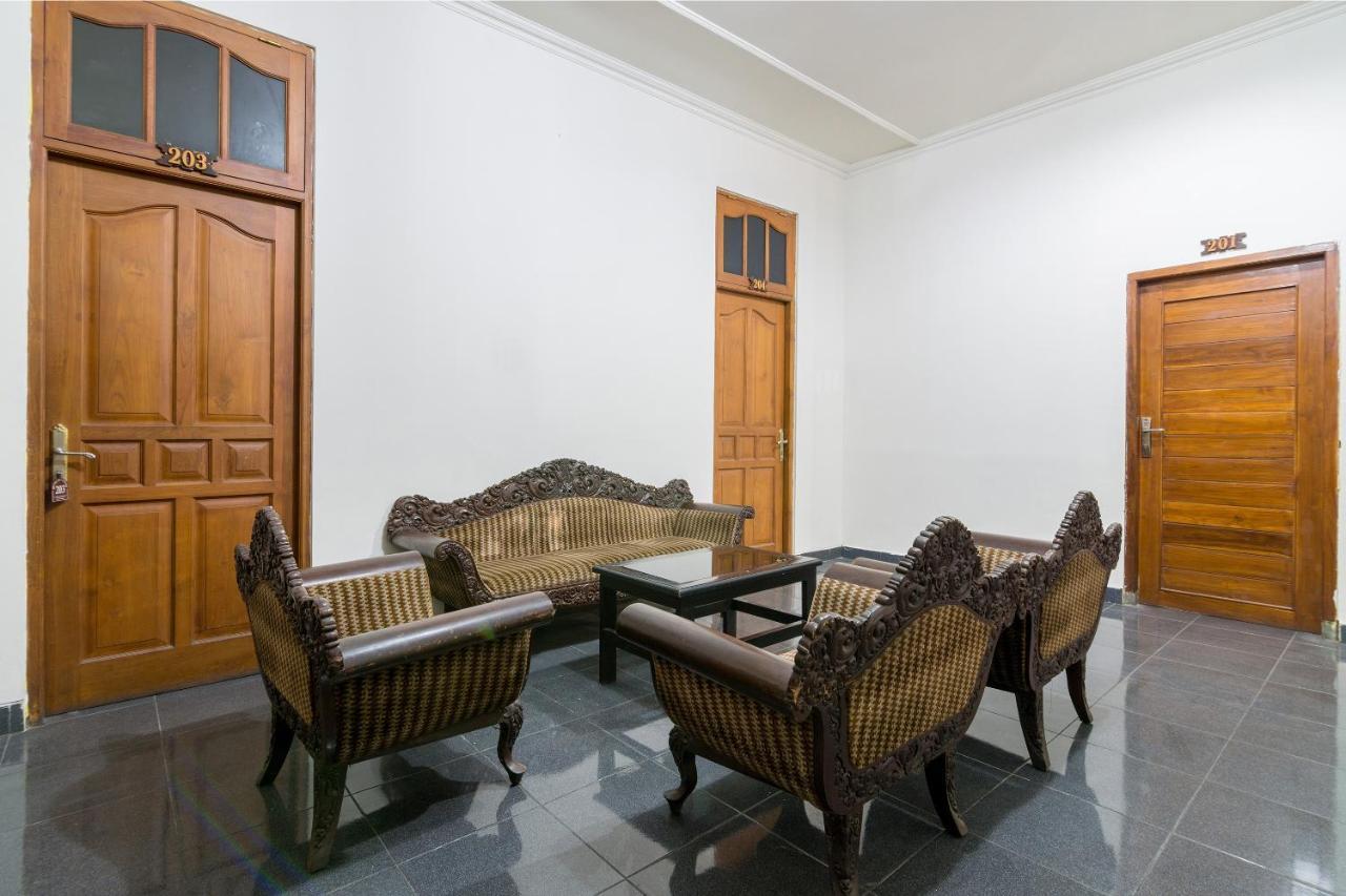 Reddoorz Near Tugu Yogyakarta Ξενοδοχείο Εξωτερικό φωτογραφία