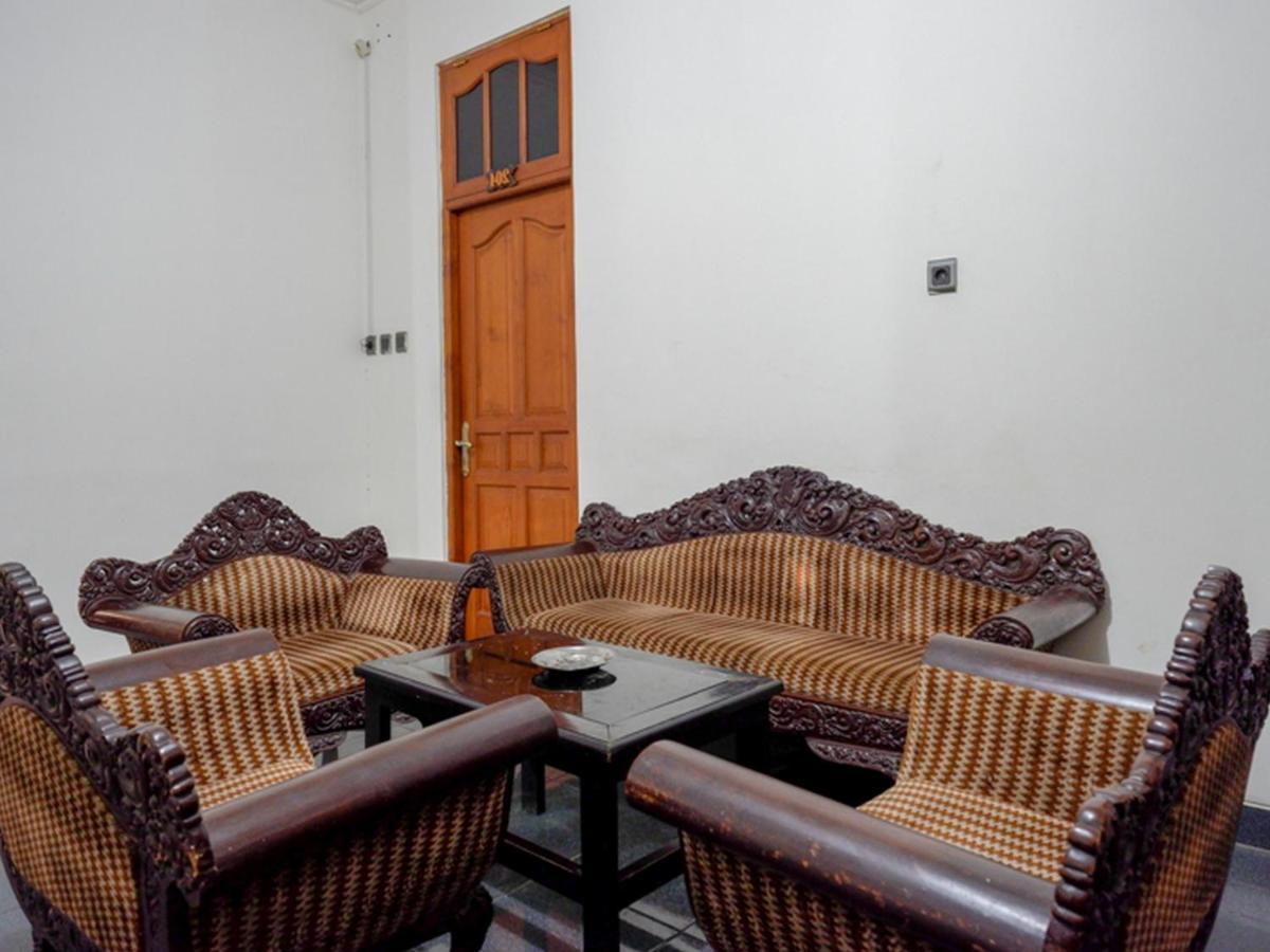 Reddoorz Near Tugu Yogyakarta Ξενοδοχείο Εξωτερικό φωτογραφία