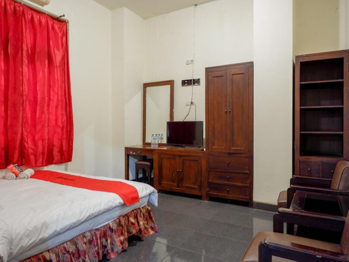 Reddoorz Near Tugu Yogyakarta Ξενοδοχείο Εξωτερικό φωτογραφία
